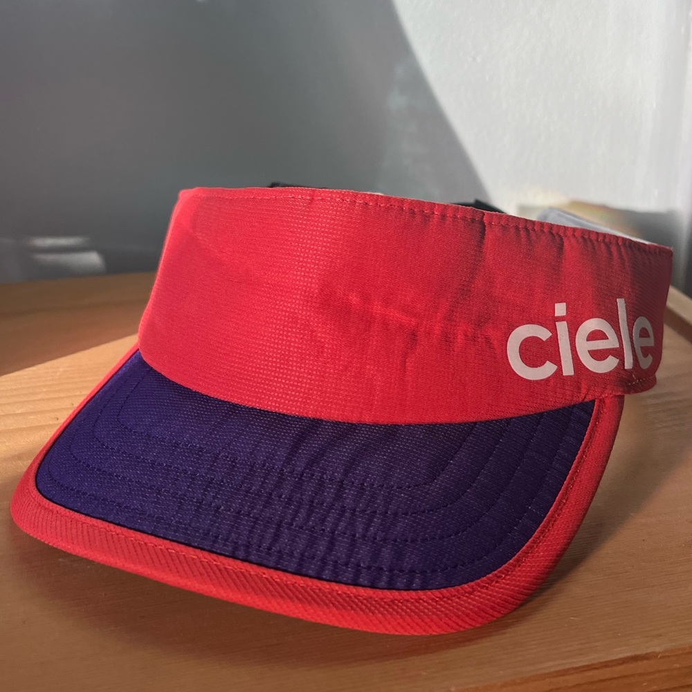 Ciele RPDVisor SC-Athlétique in red and purple